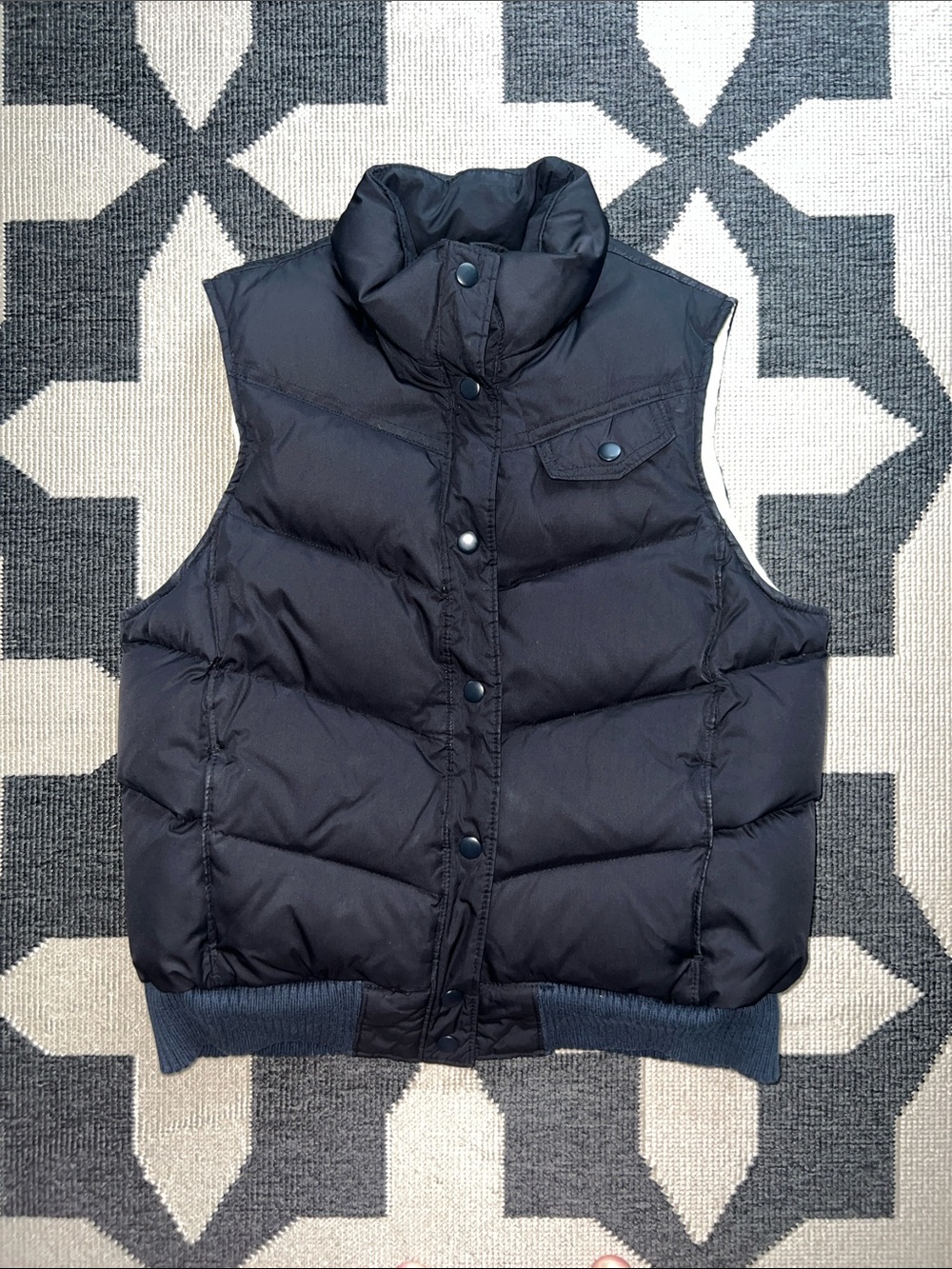 Gap Black Down Filled Puffer Vest